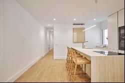 Magnificent exclusive flat with three bedrooms, exterior, garage, Madrid 28046