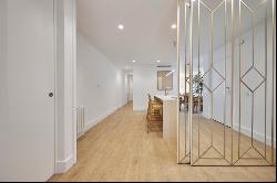 Magnificent exclusive flat with three bedrooms, exterior, garage, Madrid 28046