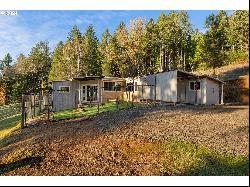 1034 Cleveland Loop Dr, Roseburg OR 97471