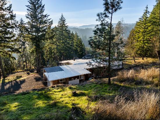 1034 Cleveland Loop Dr, Roseburg OR 97471