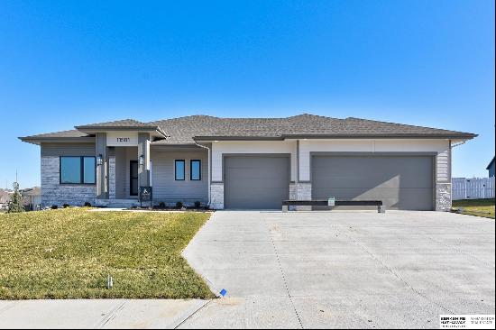 11501 S 117th Avenue, Papillion NE 68046