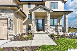 12706 S 76th Avenue, Papillion NE 68046