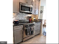 224-30 W Rittenhouse Square Unit 2705, Philadelphia PA 19103