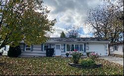 251 Appletree Lane, Valparaiso IN 46383