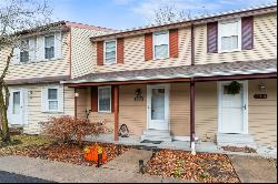 218 Parkwood Dr, Cranberry Twp PA 16066