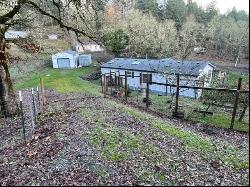 32437 Hidden Valley Rd, Lebanon OR 97355