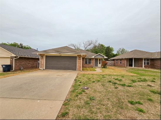 1211 Orchard Drives, Shawnee OK 74804