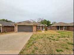 1211 Orchard Drives, Shawnee OK 74804