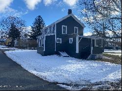 25 St Lukes Place, Cambridge NY 12816