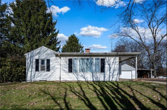 869 Halston Rd, Clay Twp PA 16061