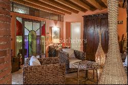 Exclusive residence in Franciacorta with private garden