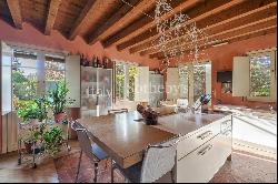 Exclusive residence in Franciacorta with private garden