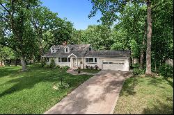 4703 Fairhills Road East, Minnetonka, MN 55345