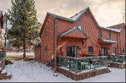 Stunning End-Unit Townhome