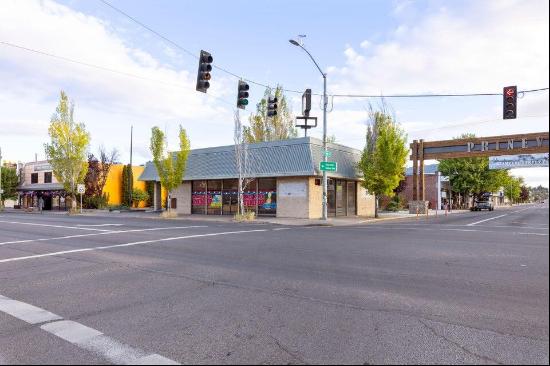 Prineville Commercial Sale