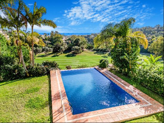 Luxurious 5-Bedroom Villa in La Quinta, Benahavis with Sea and Golf Views