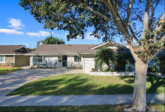 5671 Littler Drive, Huntington Beach, CA 92649