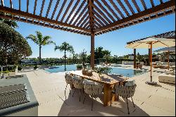 Front line Golf villa in Marbella