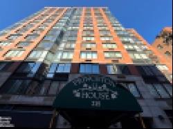 215 West 95Th Street 2M/N In Upper West Side, New York