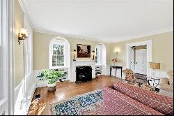 71 Main Street, Falmouth, MA 02540