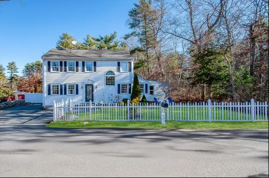 1261 N Hixville Rd, Dartmouth, MA 02747