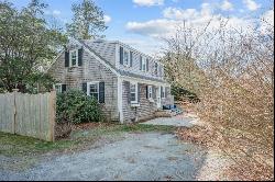 17 Miles Street, Harwich, MA 02646