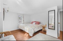 17 Miles Street, Harwich, MA 02646