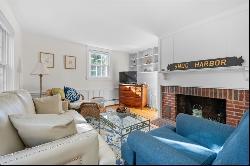 17 Miles Street, Harwich, MA 02646