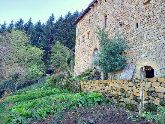 Saint-Sauveur-de-Montagut, 07190, France