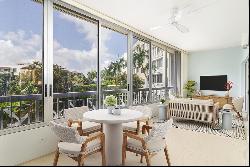 389 S Lake Drive 2H In Palm Beach, Florida