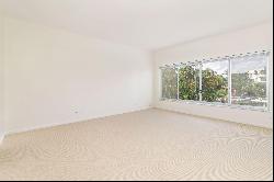 389 S Lake Drive 2H In Palm Beach, Florida