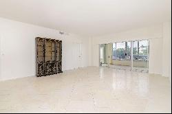 389 S Lake Drive 2H In Palm Beach, Florida