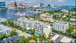 389 S Lake Drive 2H In Palm Beach, Florida