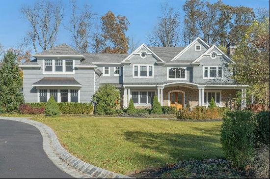 3 Bridle Way In Saddle River, New Jersey