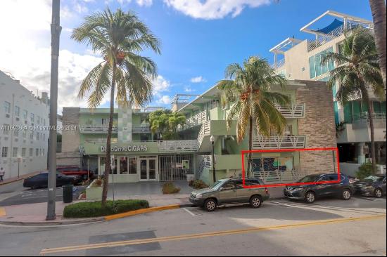 1446 Ocean Dr 1  2 In Miami Beach, Florida