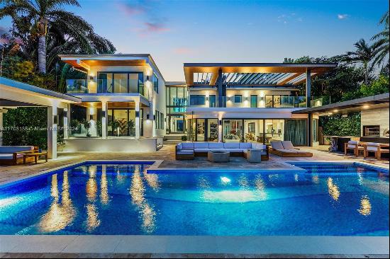 327 E Rivo Alto Dr In Miami Beach, Florida