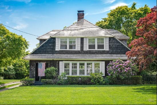 32 Palmer Terrace, Village of Sag Harbor, NY, 11963, USA