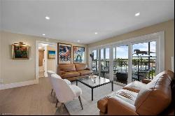 300 Park Shore Dr