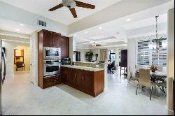 571 Avellino Isles Cir