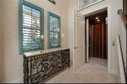 501 Avellino Isles Cir