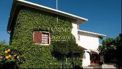 Sale of villa of 4 fronts with garden, Ermesinde, Porto, Portugal