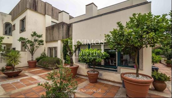 Sale: floor of luxury villa, river view, Lordelo Ouro, Porto, Portugal