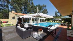 Sale of villa with pool and large garden, Espinho, Portugal