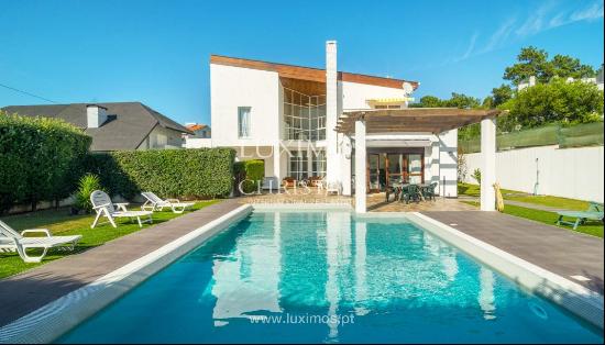 House w/ garden and pool, for sale, Miramar Beach, Porto, Portugal