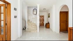 Spacious villa, with sea view, Quarteira, Algarve