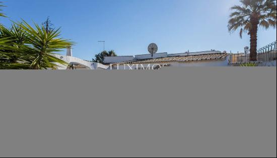 Fantastic property just a few steps from the beach, Praia da Luz, Algarve