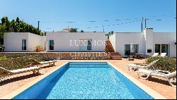 4 Bedroom Villa, with swimming pool and large plot, Castro Marim, Algarve