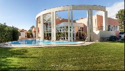 Fantastic 5 bedroom villa with pool, for sale in Faro, Algarve