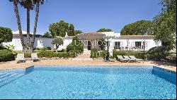 6 bedroom villa with garden and pool for sale in Boliqueime, Algarve