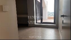 Renovated 3-bedroom penthouse apartment for sale in Boavista, Porto, Portugal